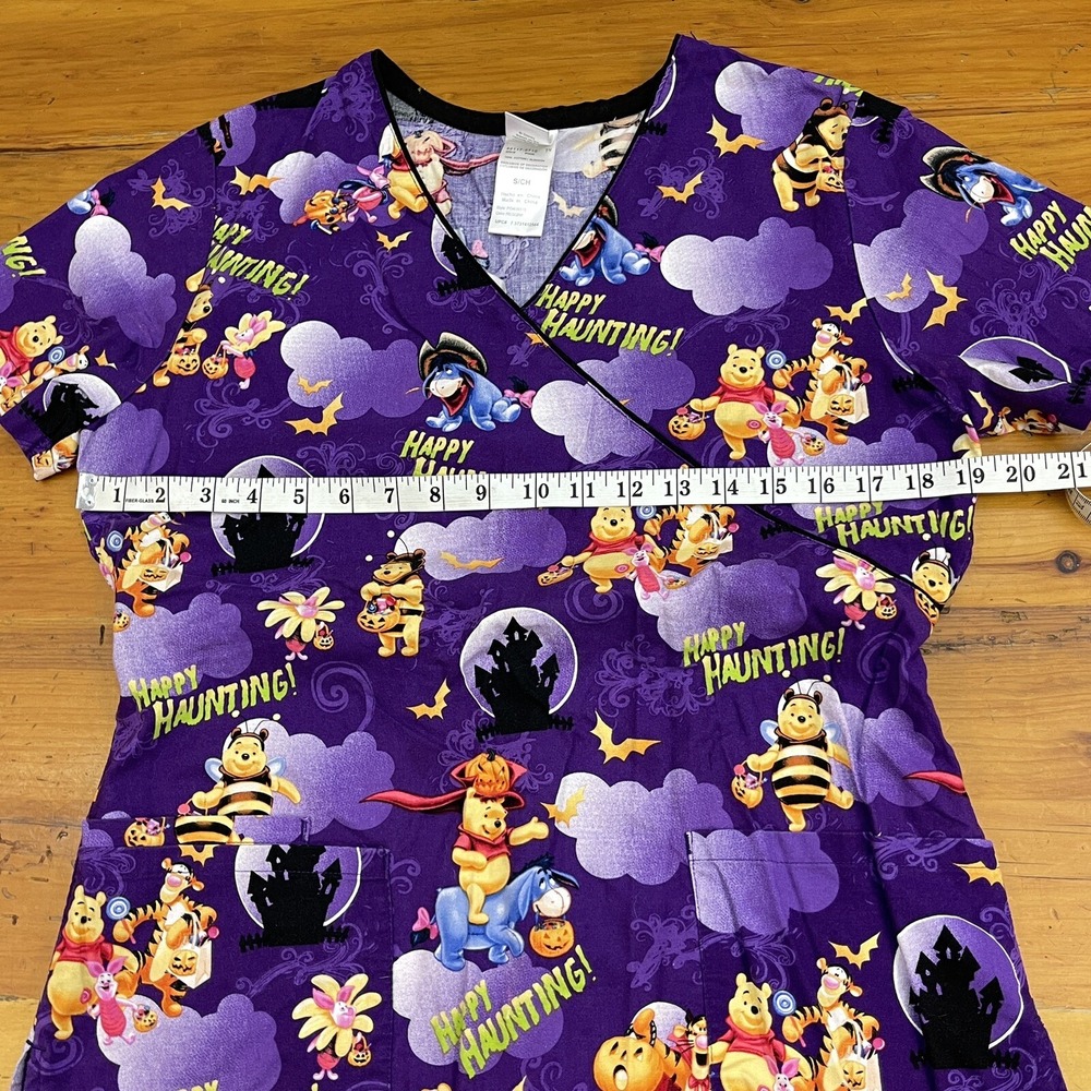 Disney Scrub Top Small Purple Pooh‎ Bear Eeyore Halloween Happy Haunting - Picture 8 of 10